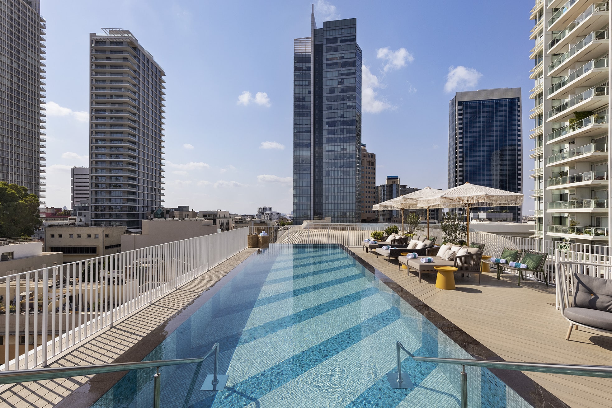 ALBERTO HOTEL BY ISROTEL DESIGN TEL AVIV Feigin Architects